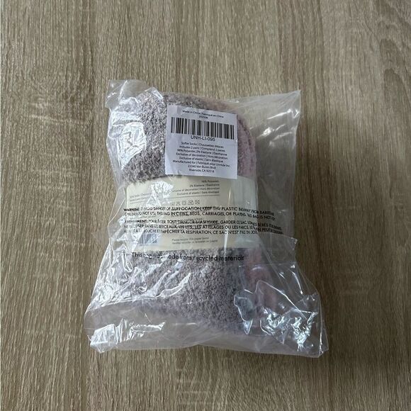 NEW … UNHIDE “Softie Sock” 2 Pack - Picture 7 of 7